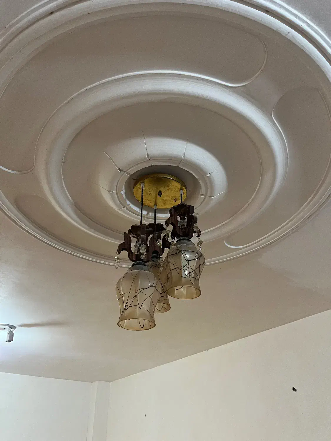 لوستر کاملا سالم در حد نو|لوستر و چراغ آویز|لاهیجان, گلستان|دیوار