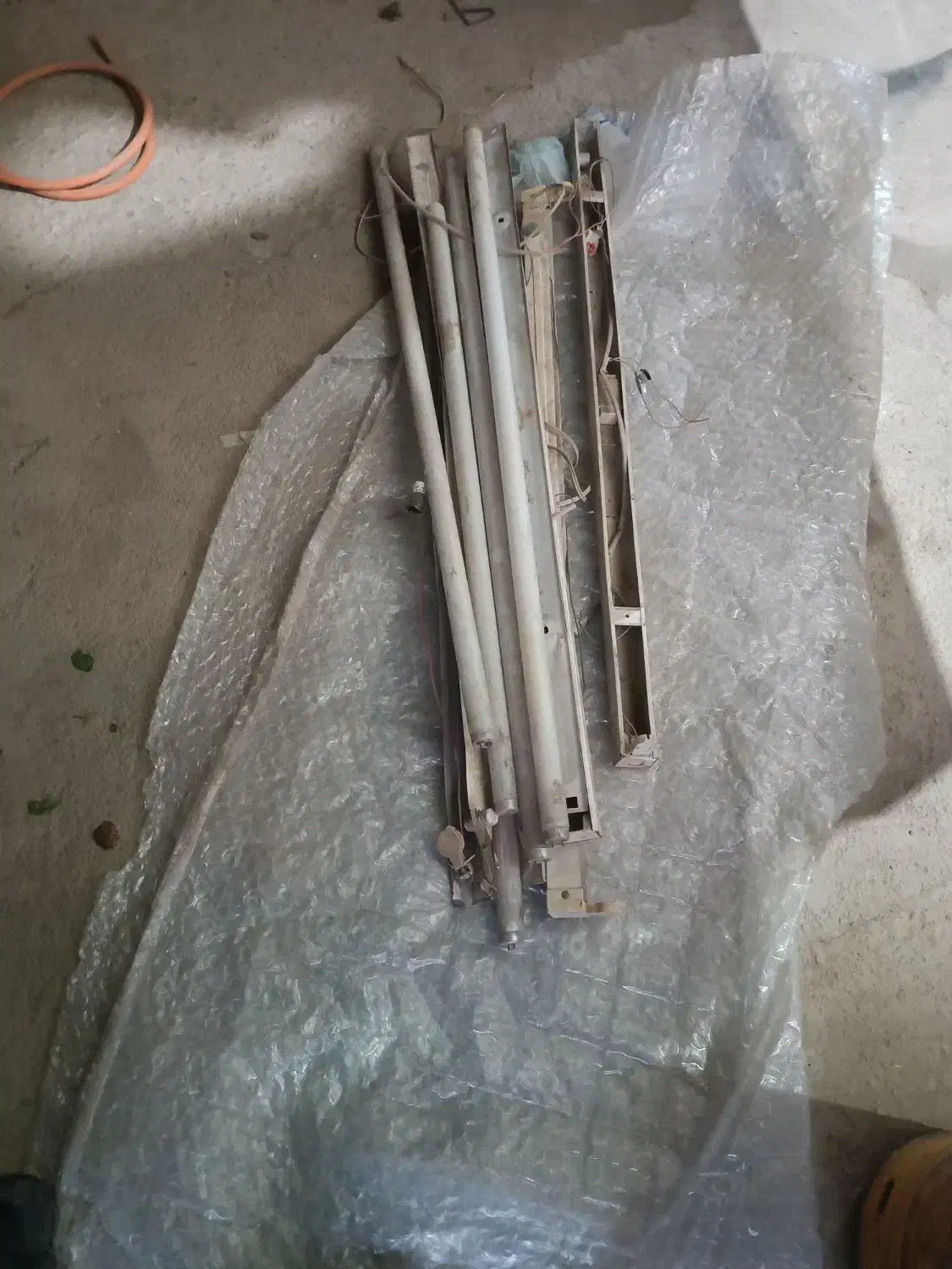 مهتابی|لامپ و چراغ|قم, قلعه کامکار|دیوار