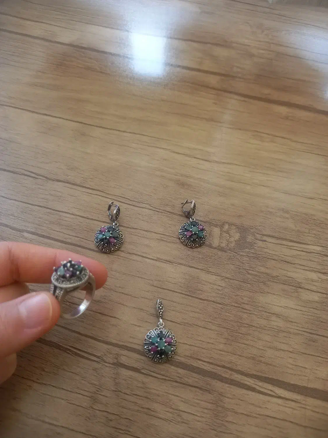 ست نقره|جواهرات|پیشوا, |دیوار