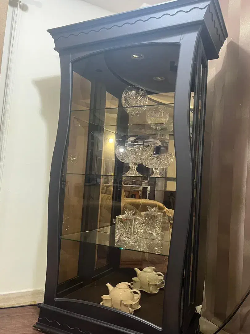 ویترین بسیار زیبا|بوفه، ویترین، کنسول|رشت, معلم|دیوار