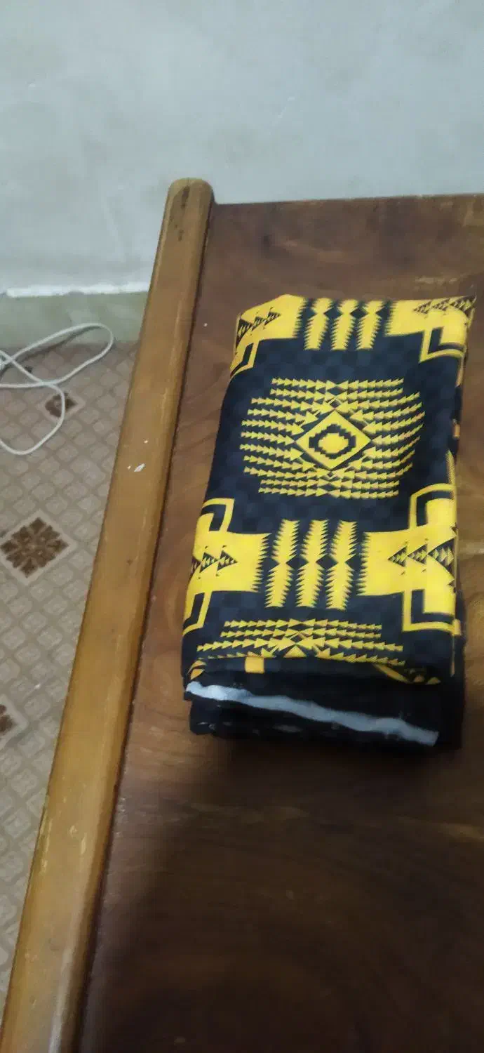 روسری مناسب سرما زرد رنگ|لباس|دهدشت, |دیوار