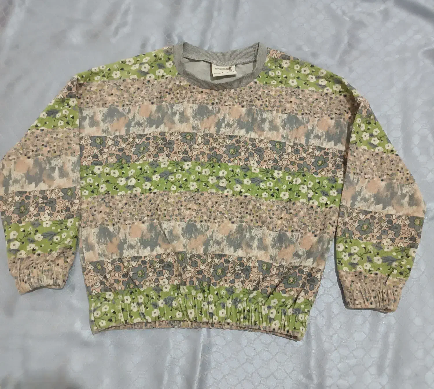 لباس دخترانه|لباس|قم, شهرک مهدیه (مدرس)|دیوار