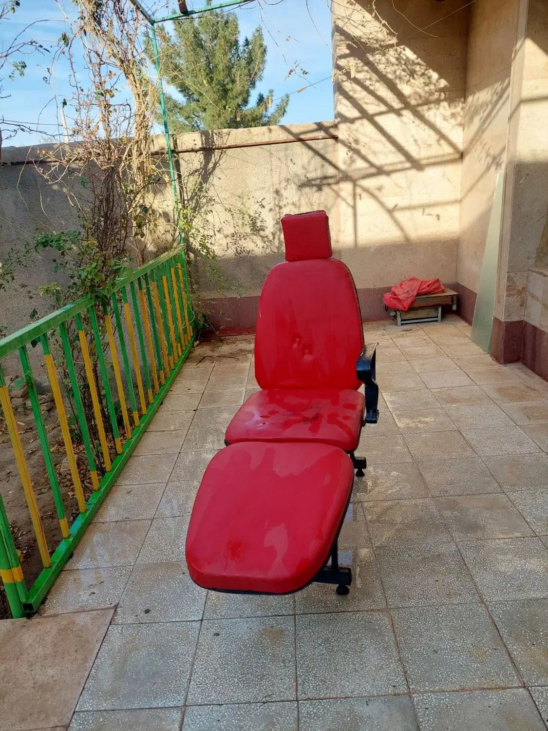 صندلی آرایشگاهی|آرایشگاه و سالنهای زیبایی|سبزوار, رباط|دیوار