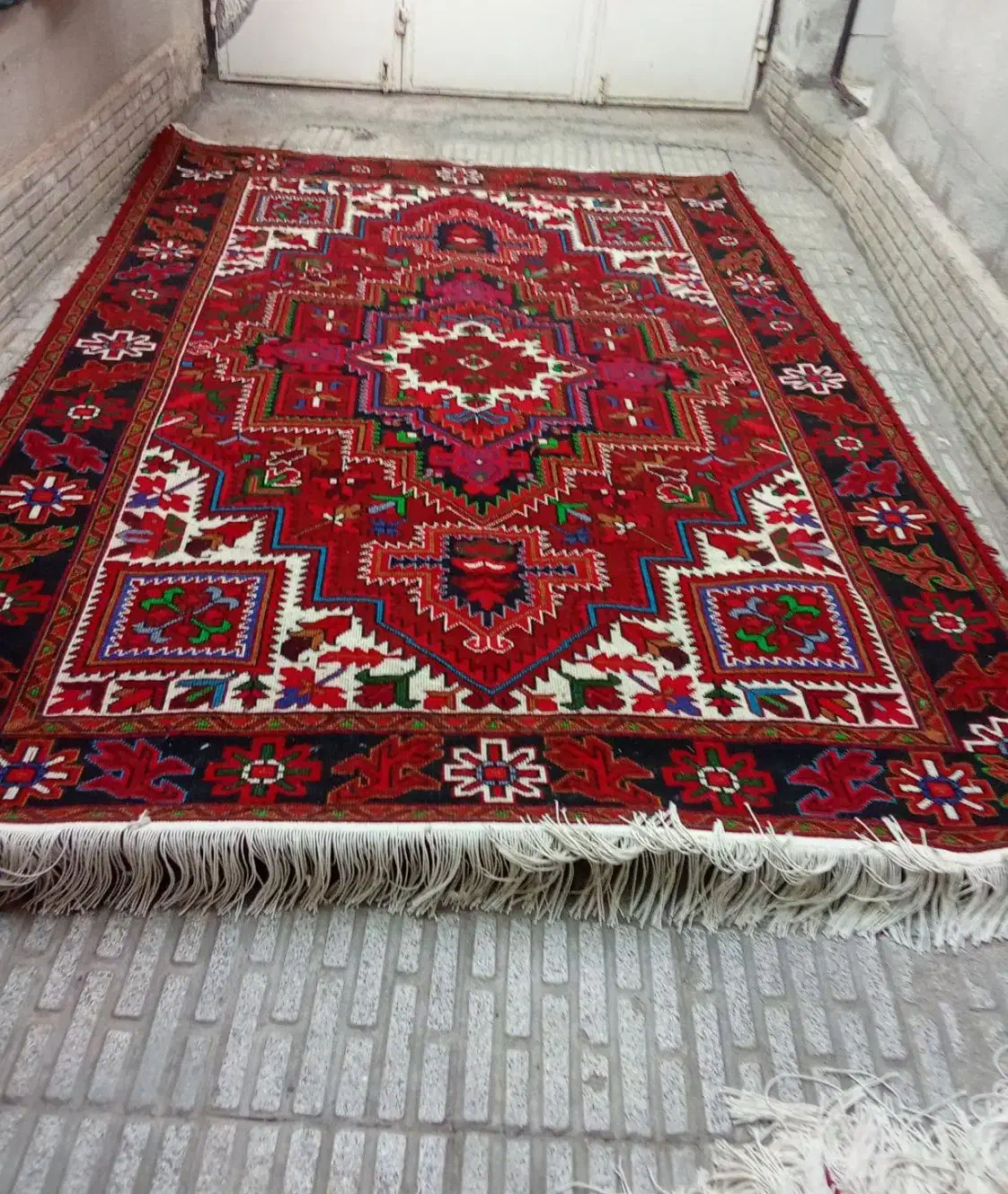 یک جفت فرش چشمه ازان|فرش|اهر, |دیوار