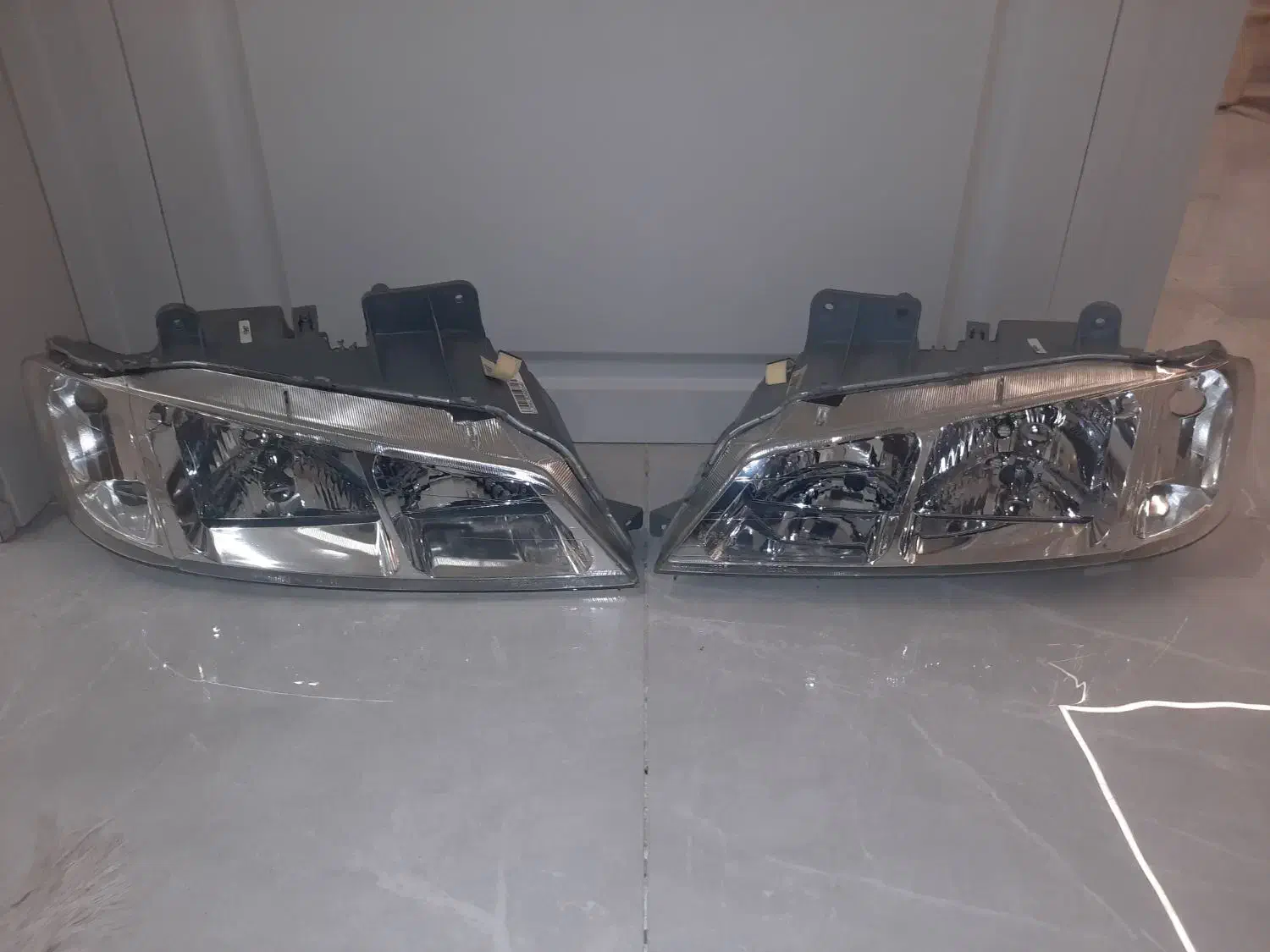 یک جفت چراغ جلو پژو پارس جم ساز|قطعات یدکی و لوازم جانبی|شیراز, فرهنگ شهر|دیوار