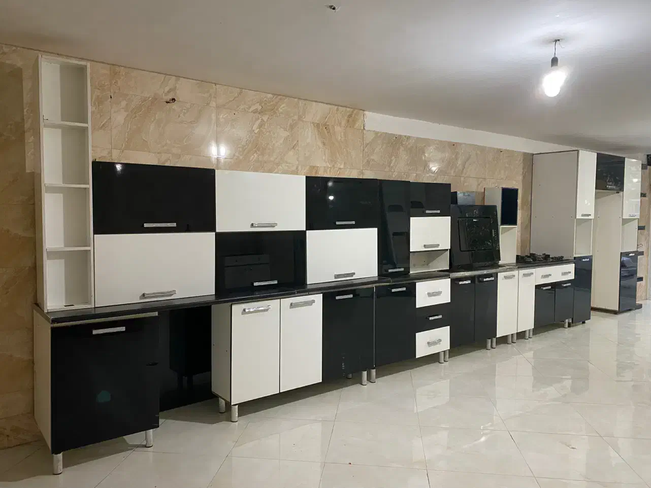 ۱۵متر کابینت هایگلاس با تمام لوازم در حد نو|مصالح و تجهیزات ساختمان|ری, فیروزآباد|دیوار