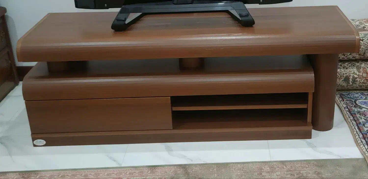 میز تلویزیون در حد نو دو تیکه زیبا|میز تلویزیون|نظرآباد, نظرآباد|دیوار