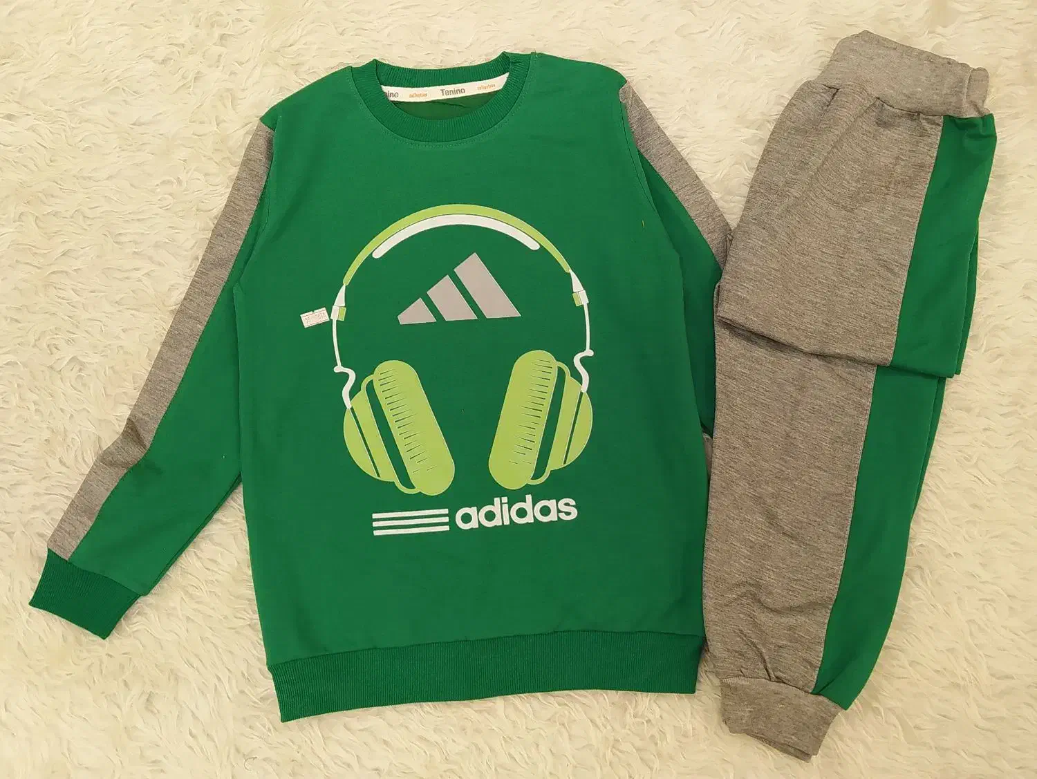 پوشاک کودک، شیک و با کیفیت و اقتصادی|کفش و لباس بچه|شیراز, بهارستان|دیوار