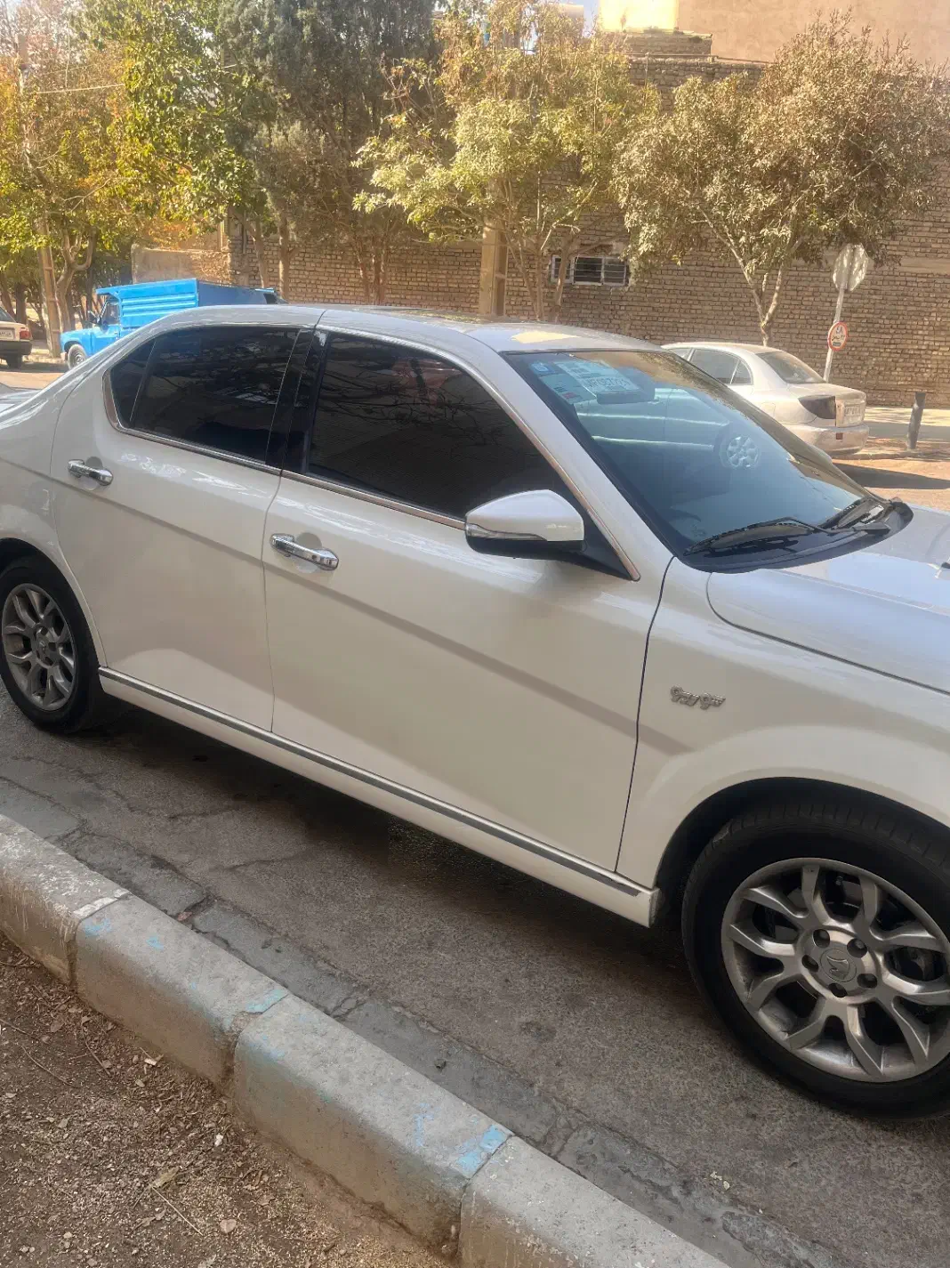 دنا پلاس|خودرو سواری و وانت|اصفهان, پوریای ولی|دیوار