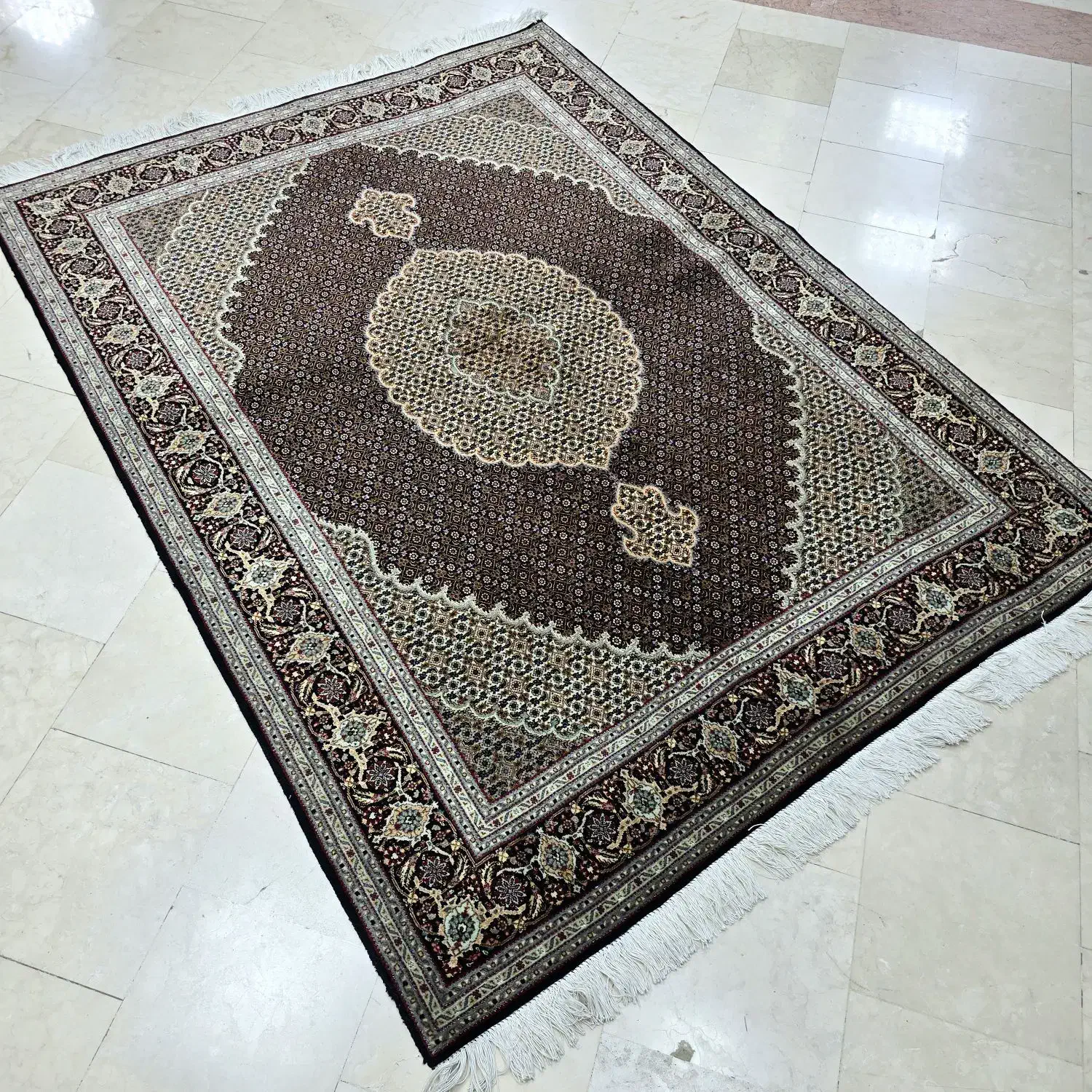 فرش دستبافت طرح ماهی ۳ متری بافت تبریز|فرش|تهران, ونک|دیوار