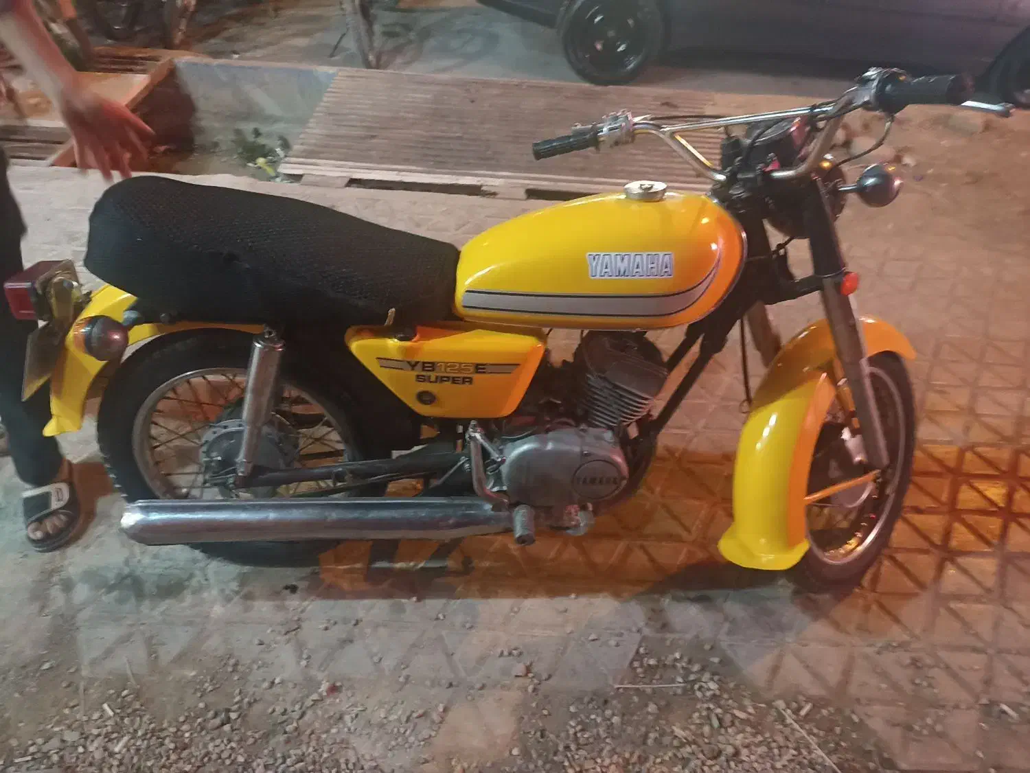 هندا ۱۲۵|موتورسیکلت|شاهین‌شهر, حاجی آباد|دیوار