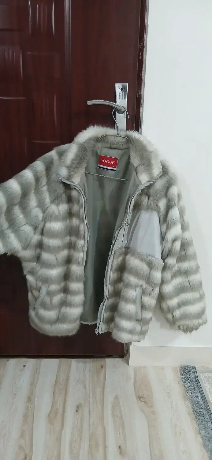 کت پشمی|لباس|قروه, |دیوار