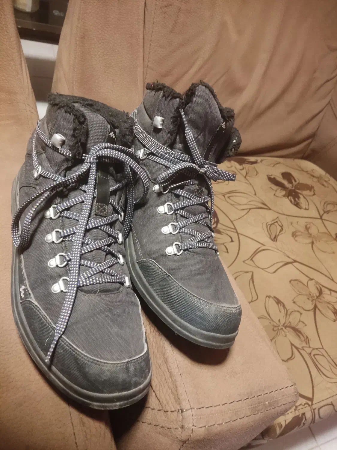 نیم بوت دیکاتلون|کیف، کفش، کمربند|مشهد, فرهنگ|دیوار