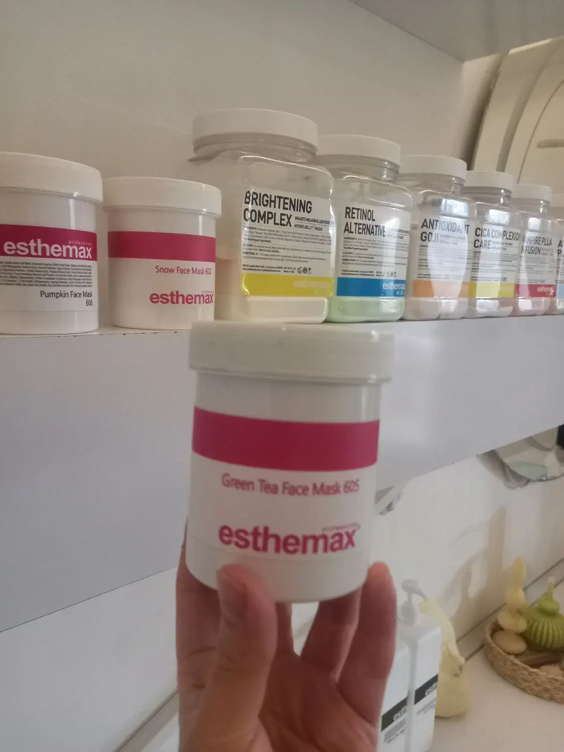 فیشال پوست|خدمات آرایشگری و زیبایی|صومعه‌سرا, |دیوار