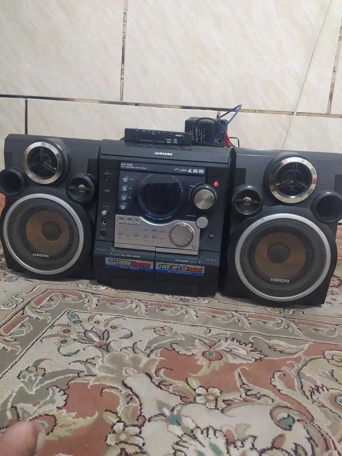 تلویزیون. ضبط.|تلویزیون و پروژکتور|آزادشهر, |دیوار