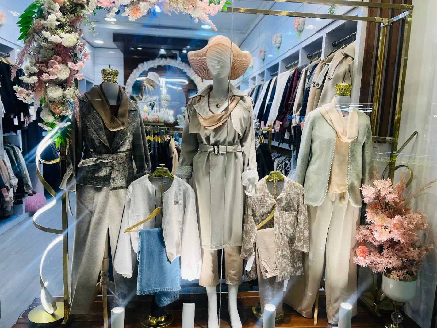 فروشنده پوشاک زنانه|استخدام بازاریابی و فروش|مشهد, شهید فرامرز عباسی|دیوار