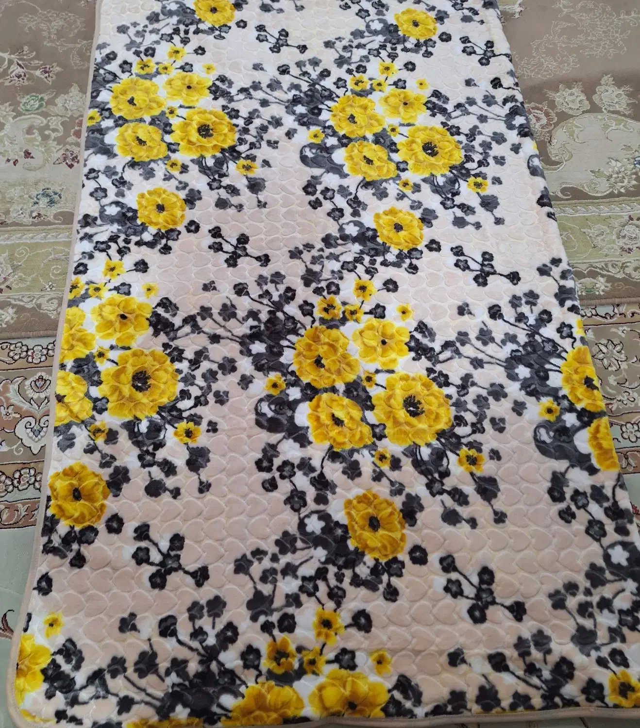 انواع پتو عروس وپتو مسافرتی وروبالشتی|رختخواب، بالش، پتو|دهدشت, |دیوار