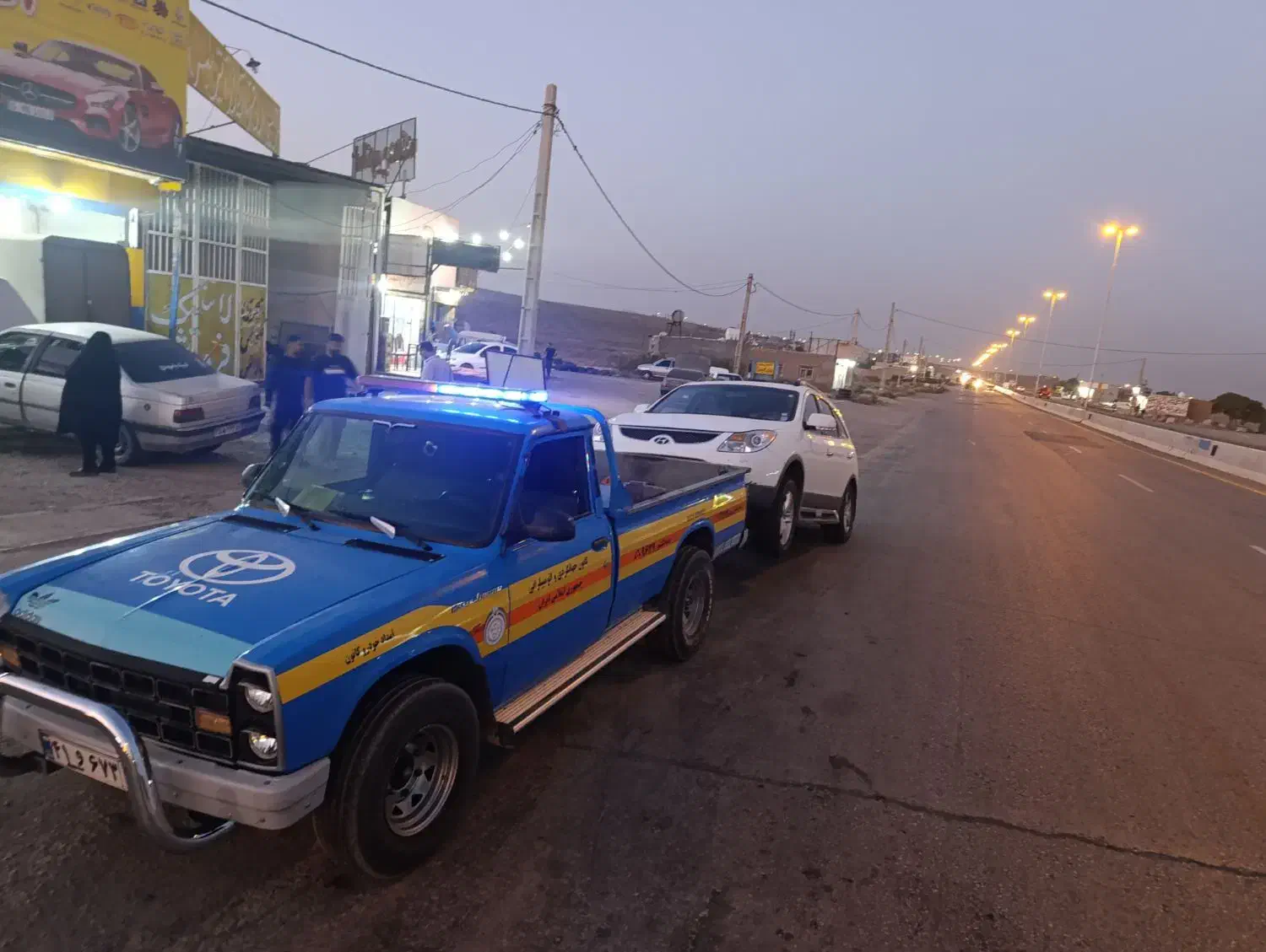 امداد خودرو مکانیک سیار قم جاده اراک سلفچگان|خدمات موتور و ماشین|قم, دانش|دیوار