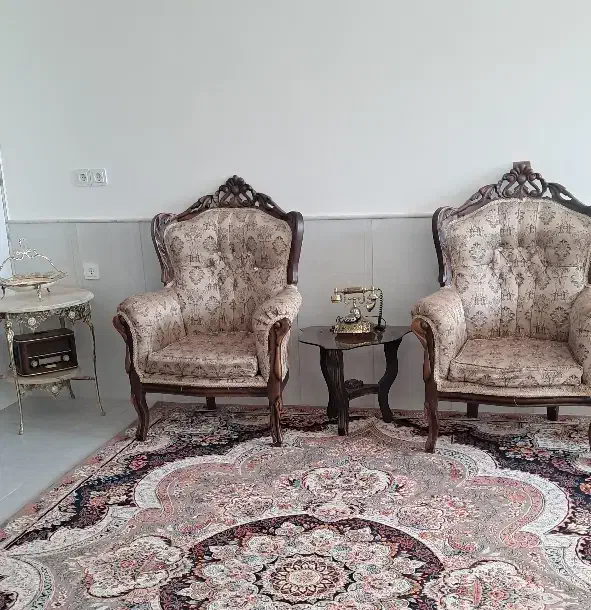 مبل سلطنتی|مبلمان خانگی و میز عسلی|قم, سراجه (۱۵ خرداد)|دیوار