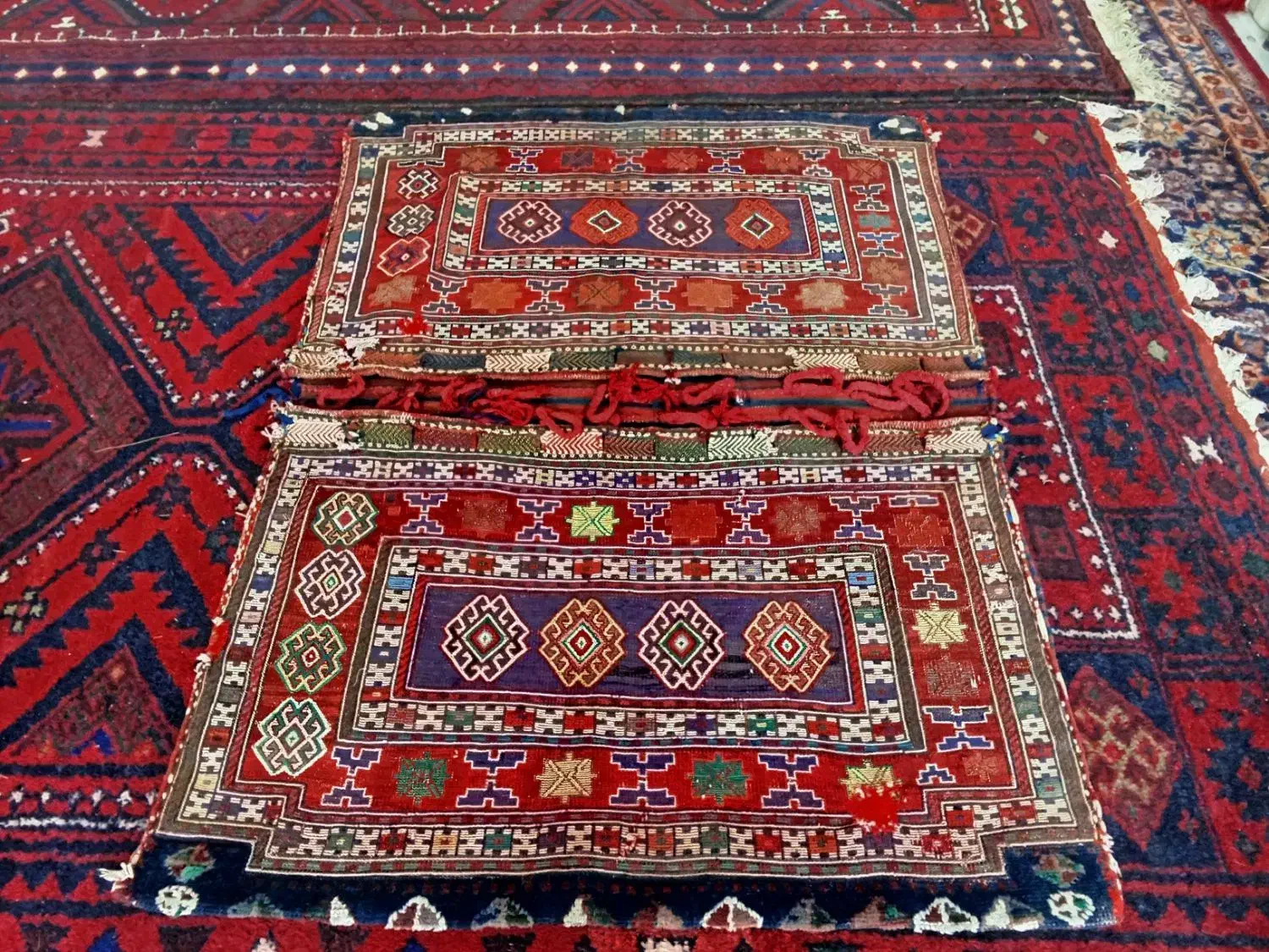 خورجین / جل / زین قدیمی|فرش|لردگان, |دیوار