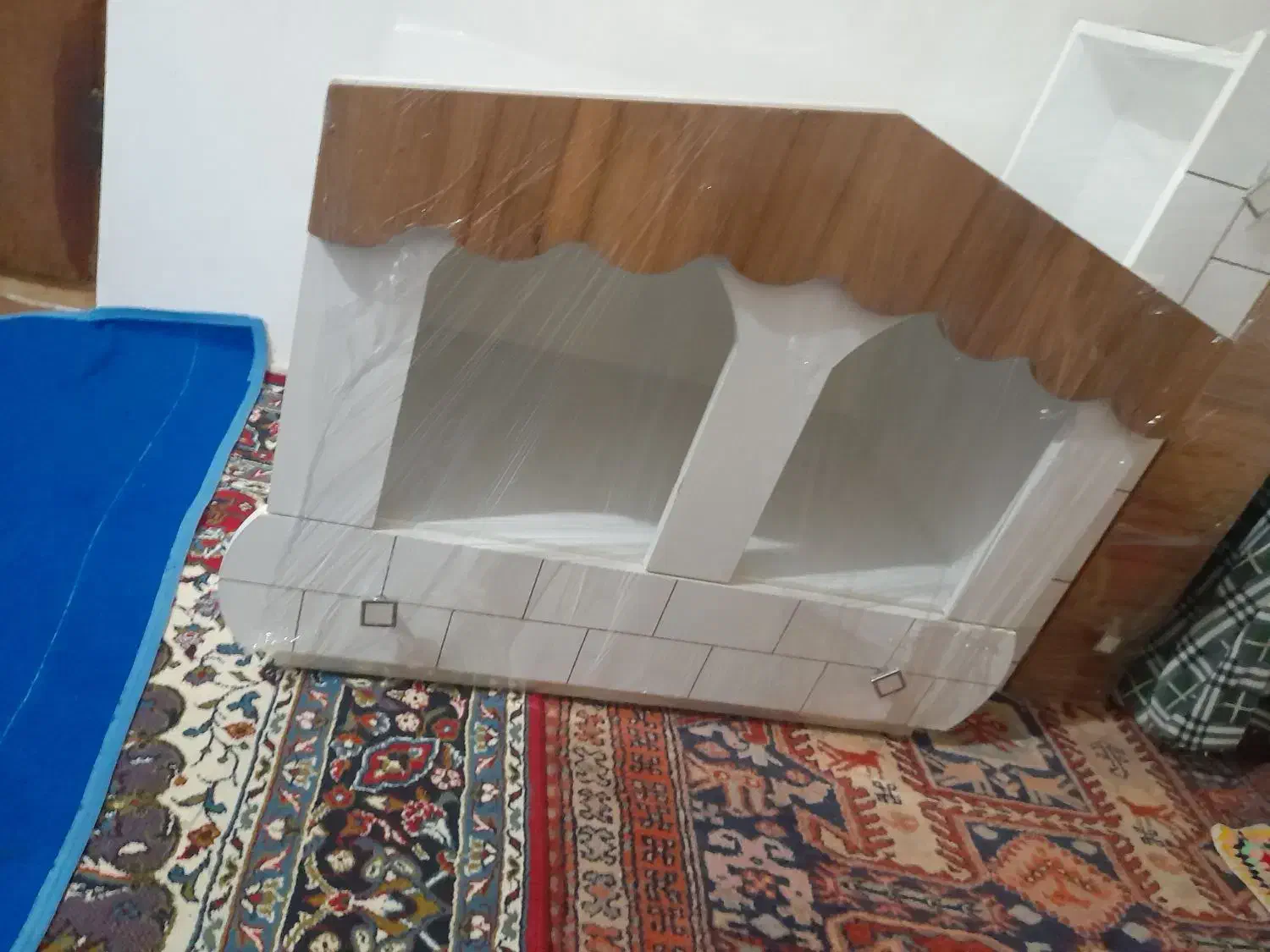 تخت و کمد|تخت و صندلی بچه|اردبیل, |دیوار