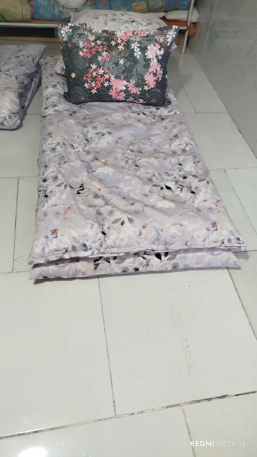 لحافت سرای میلاد،|رختخواب، بالش، پتو|بیرجند, |دیوار