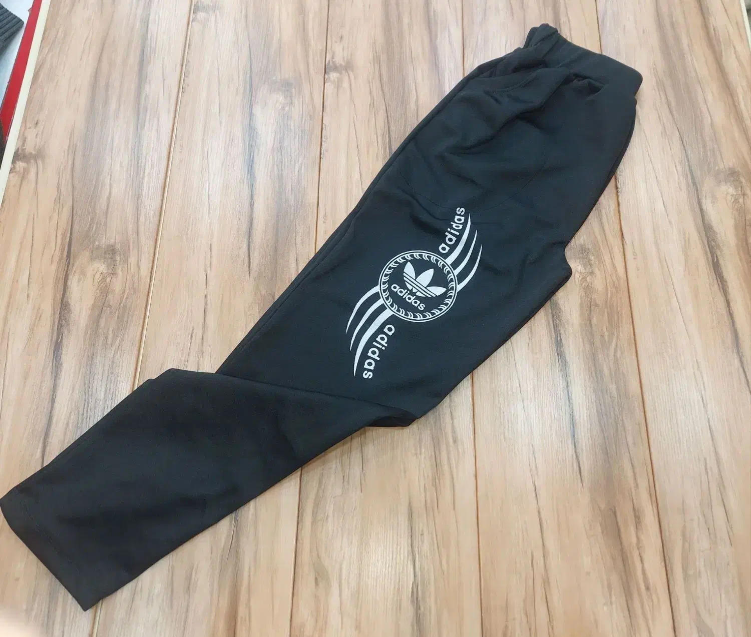 لباس|لباس|مشهد, کوشک مهدی|دیوار