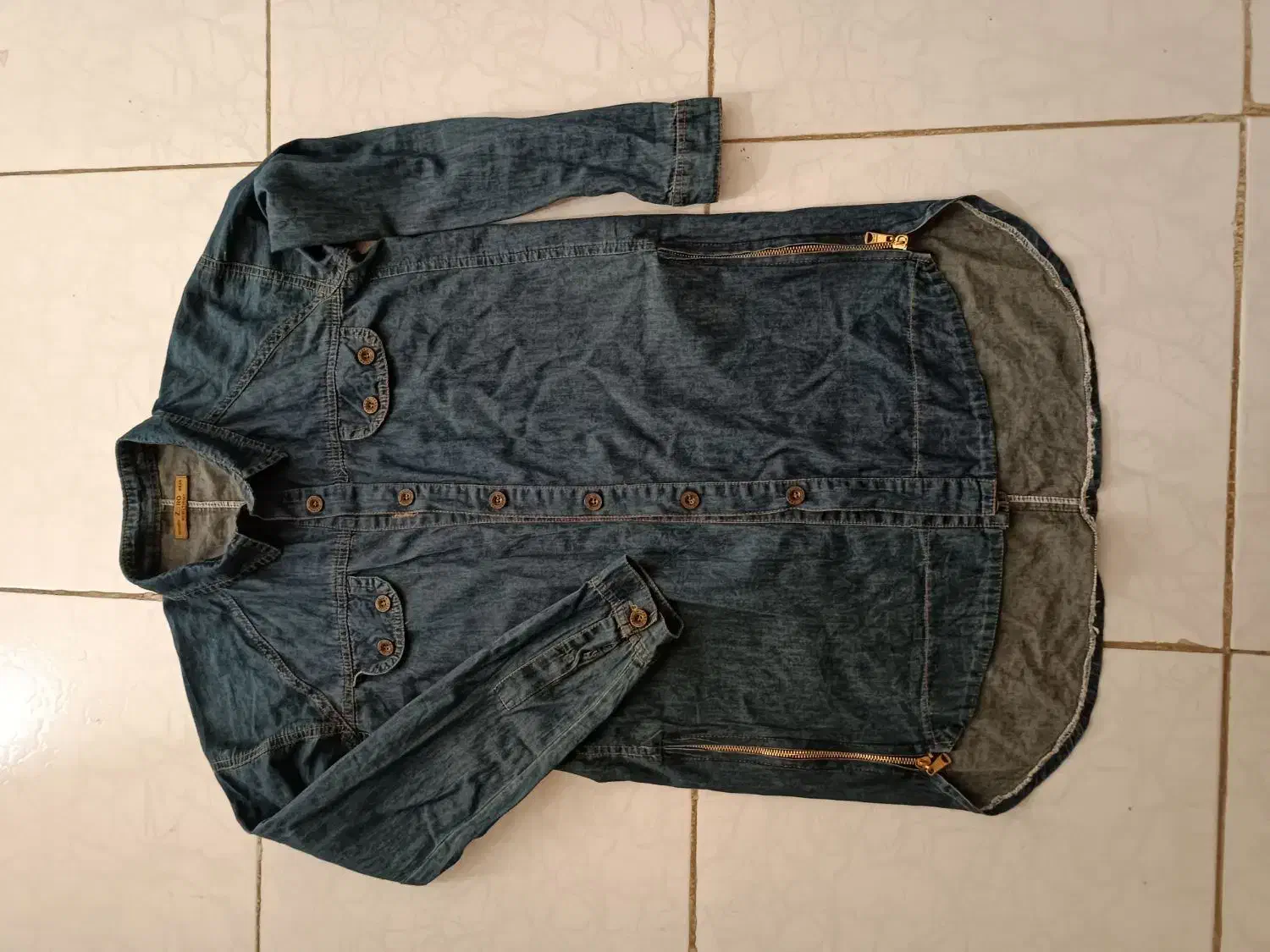 پیراهن و لباس|لباس|همدان, |دیوار