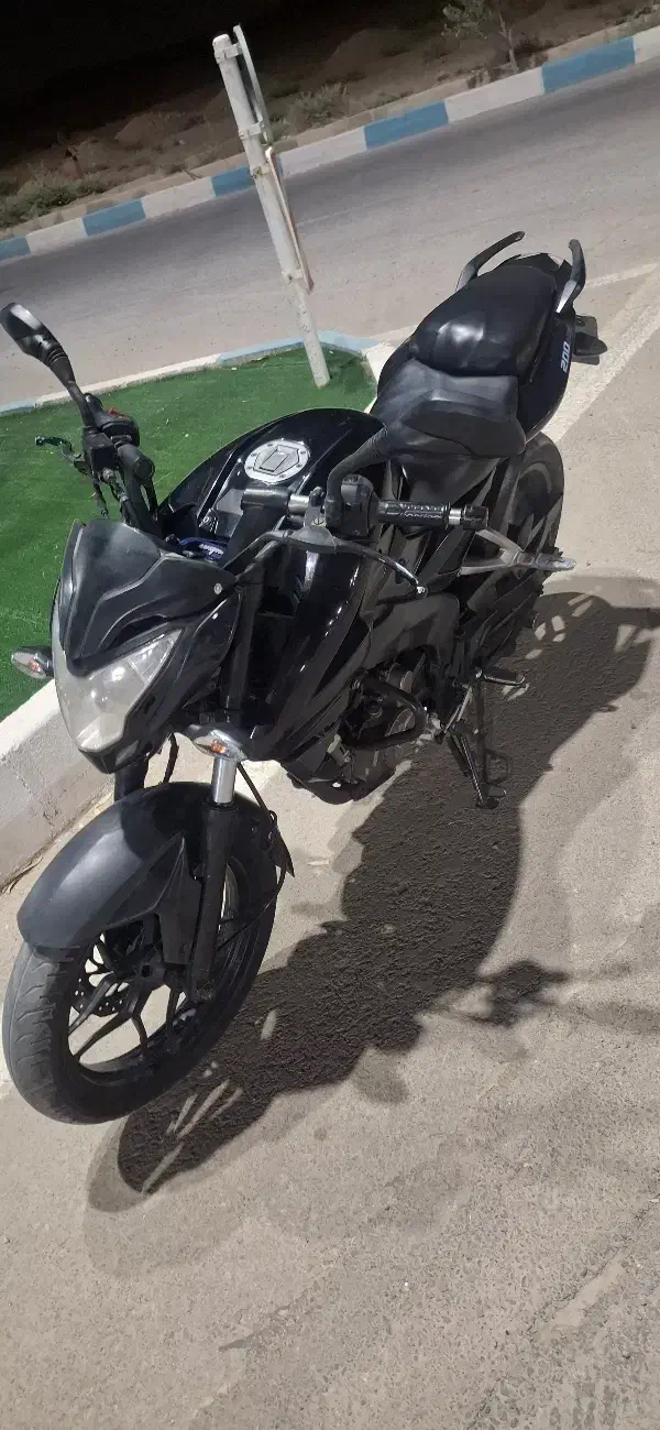 Ns 200 مدل 93|موتورسیکلت|اردکان, |دیوار