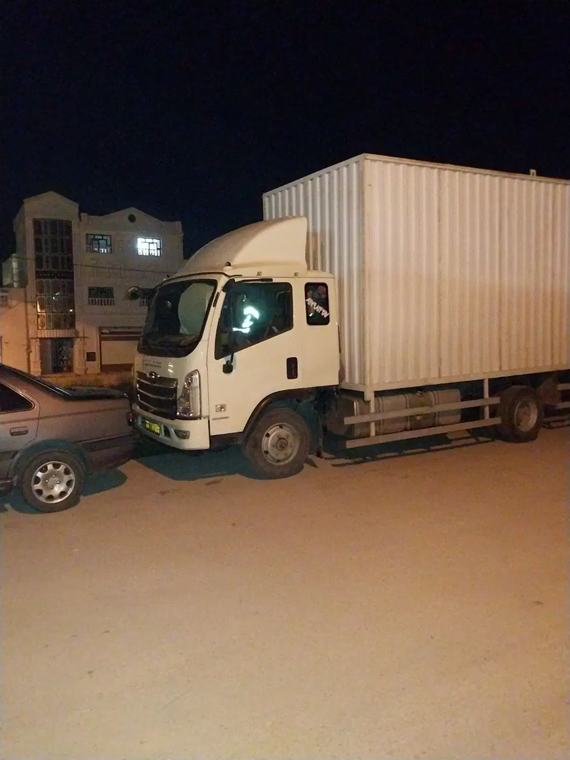 فورس ۶تن خوابدار مسقف فلزی|خودرو سنگین|شیراز, بازار|دیوار