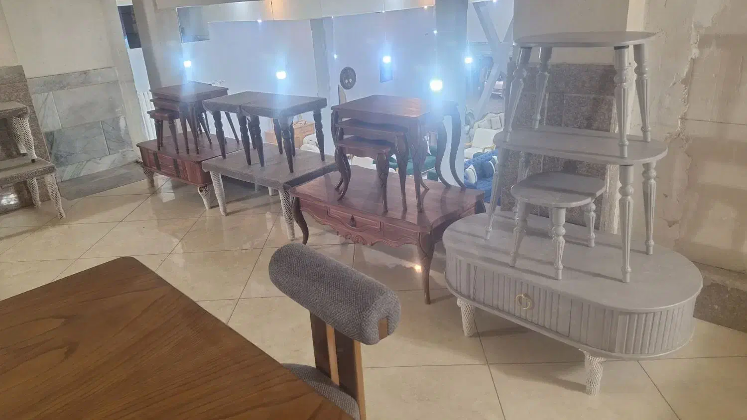 جلومبلی رایگان به انتخاب مشتری|مبلمان خانگی و میز عسلی|نیشابور, بنیاد شهید|دیوار