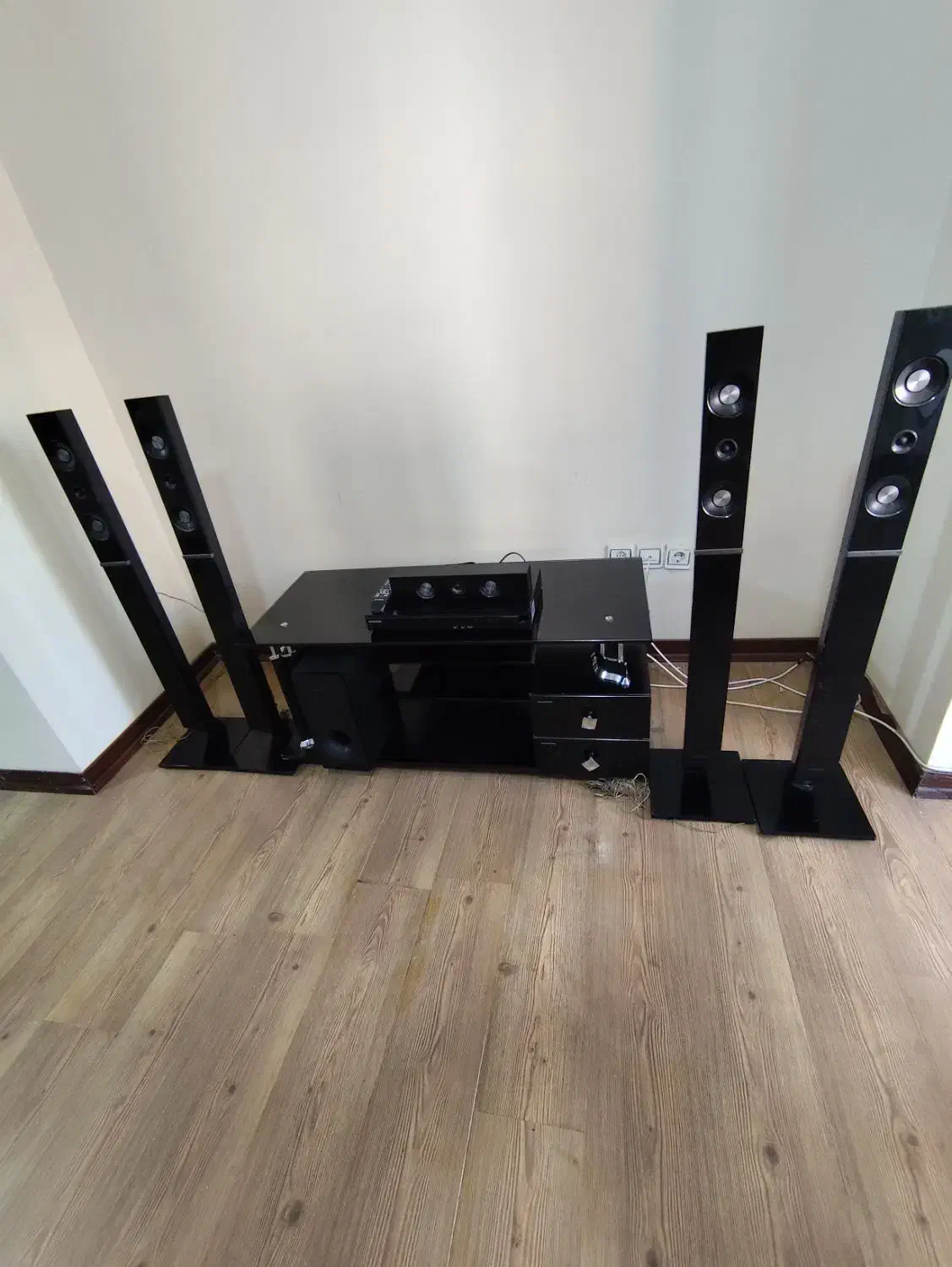 میز تلویزیون و سینمای خانگی|سیستم صوتی خانگی|محمدشهر, شهرک پیام (مهرالبرز)|دیوار