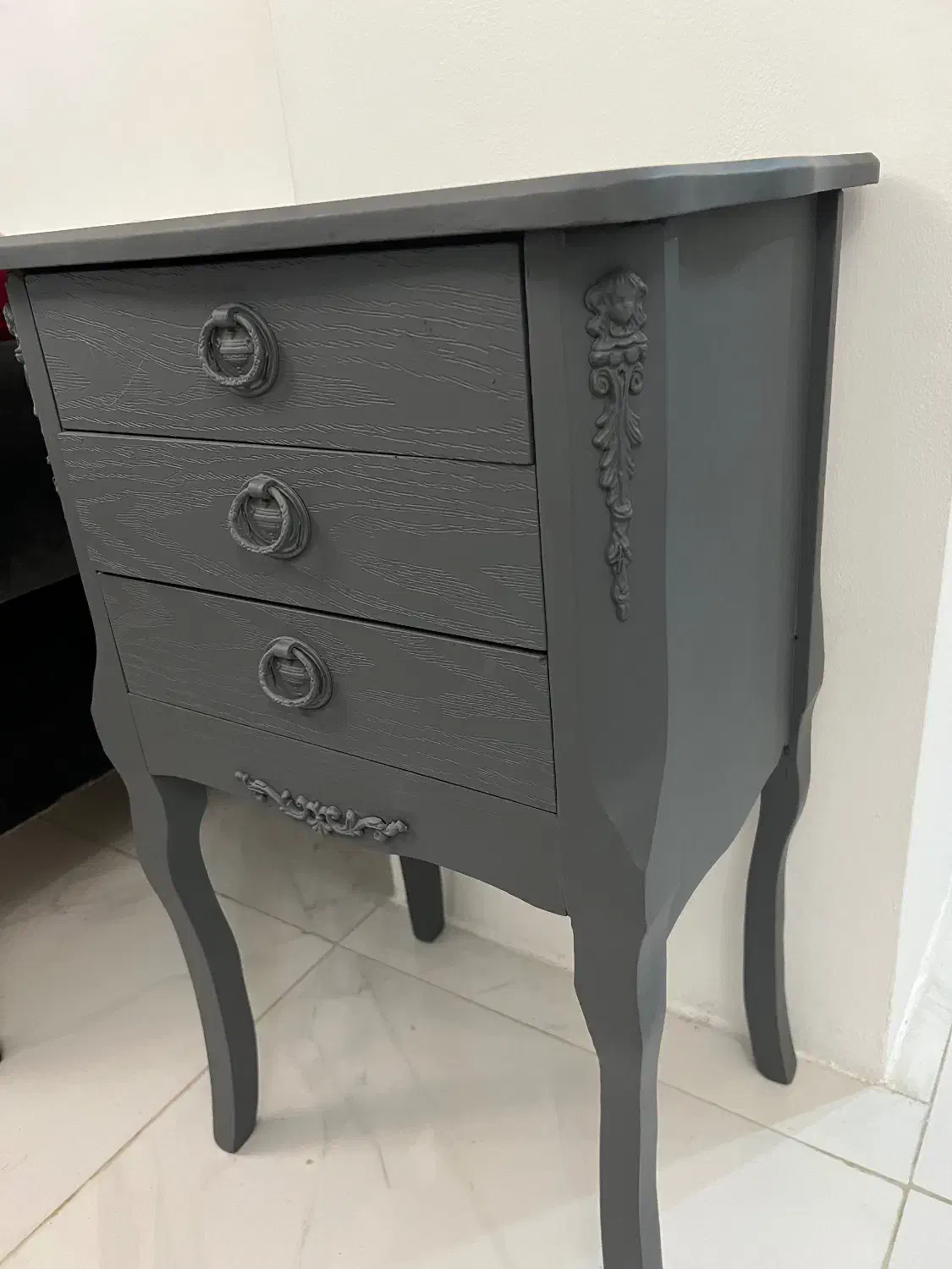 میز|میز تلفن|نور, |دیوار