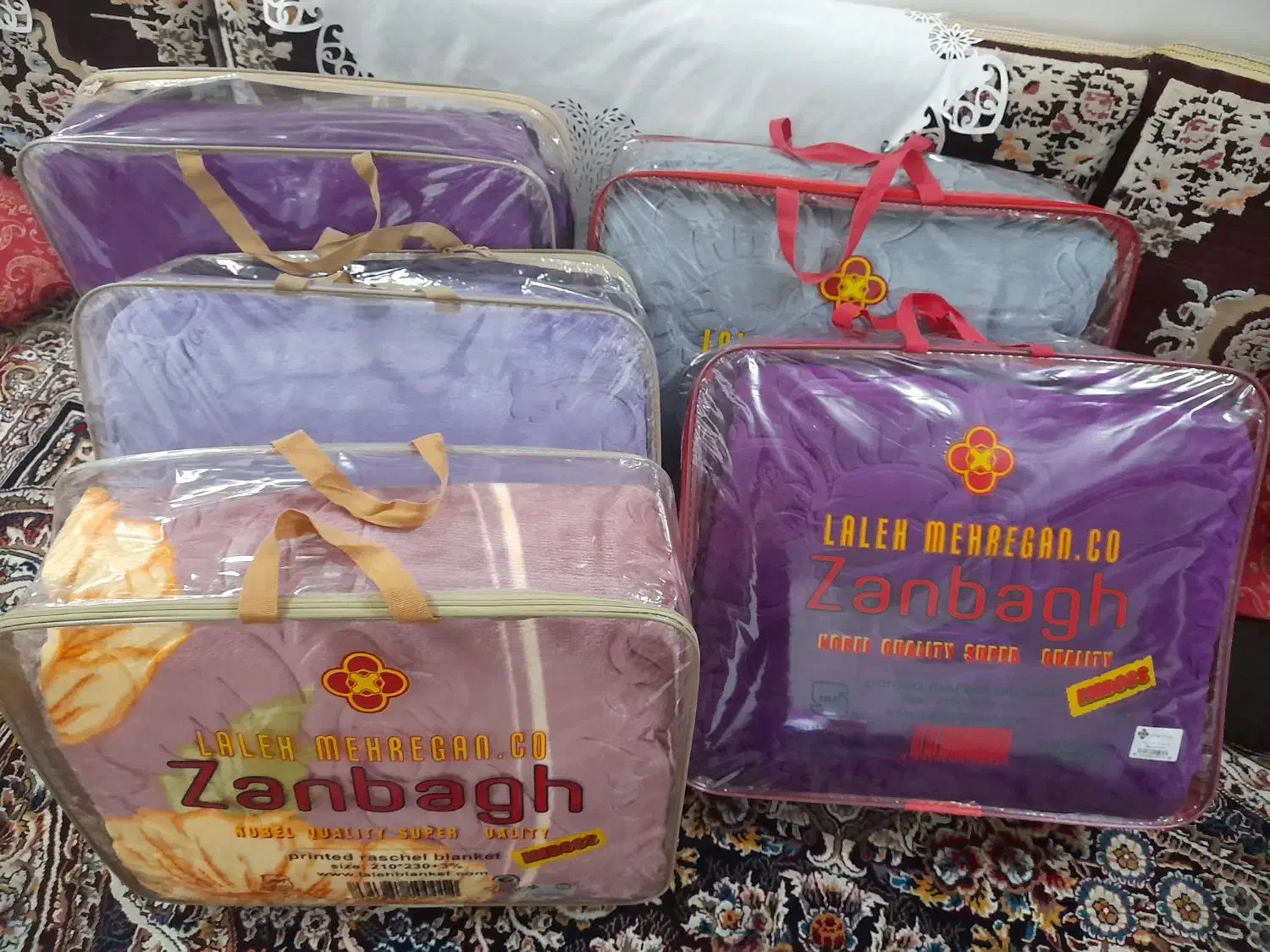 پتوی زنبق دونفره برجسته|رختخواب، بالش، پتو|سبزوار, هویزه|دیوار