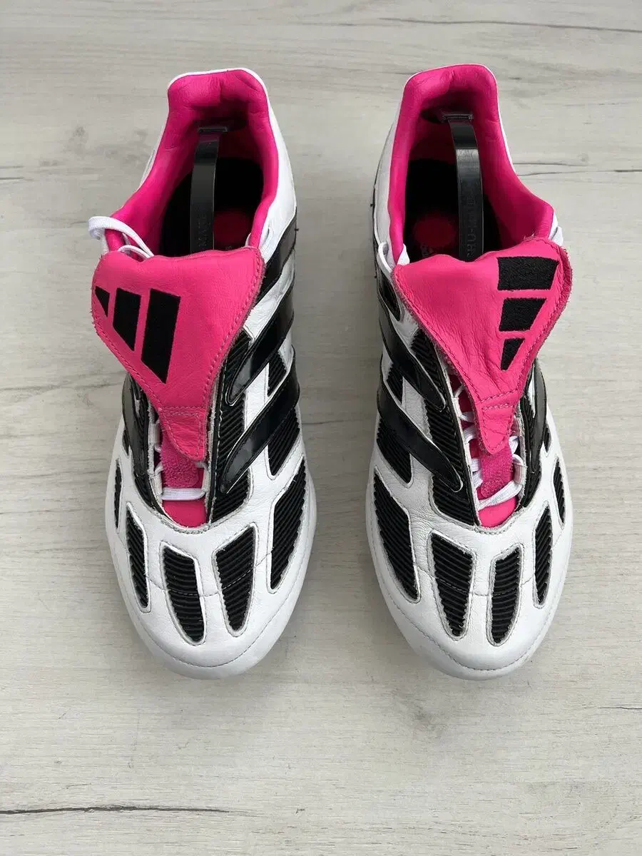 کفش فوتبالAdidas Predator کیفیت A+++|ورزش‌های توپی|تبریز, |دیوار