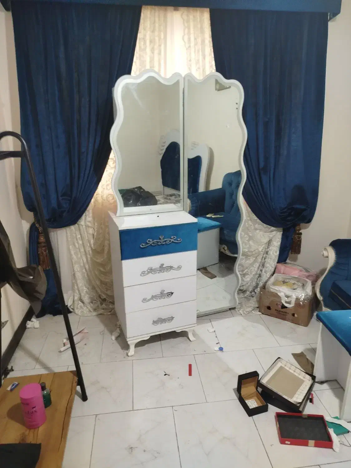 تخت دو نفره بدون تشک سالم|تخت و سرویس خواب|آستانه اشرفیه, |دیوار