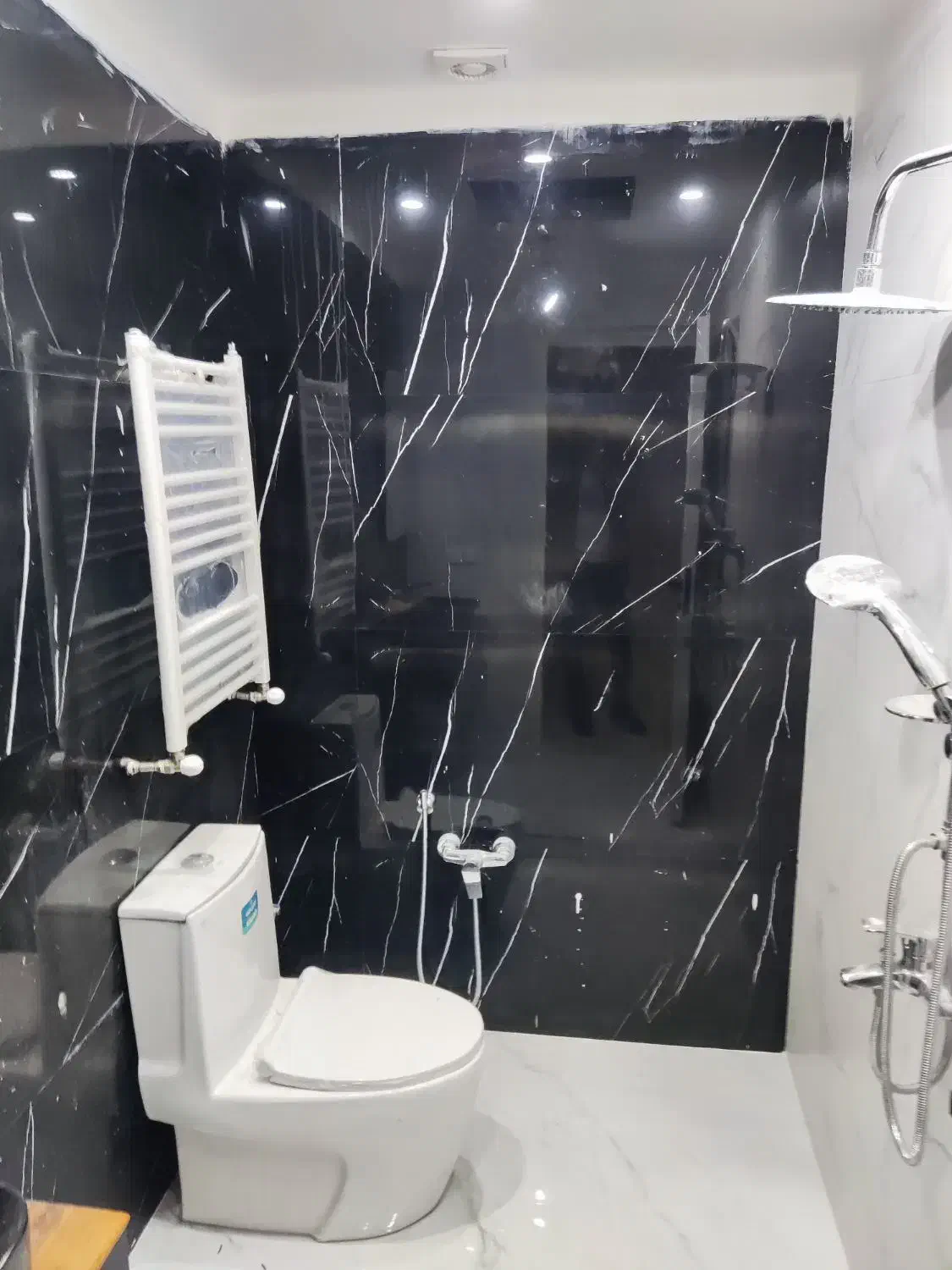 نیاوران/۱۷۰ متر/۳خواب/۲پارکینگ|فروش آپارتمان|تهران, کامرانیه|دیوار