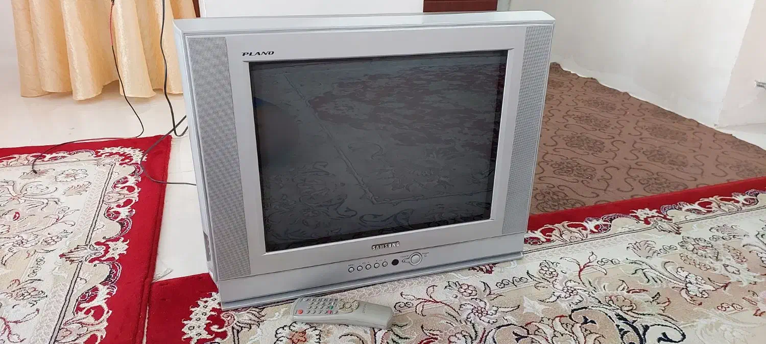 تلویزیون ۲۱ اینچ سامسونگ اصل سالم همراه کنترل|تلویزیون و پروژکتور|ماهدشت, |دیوار