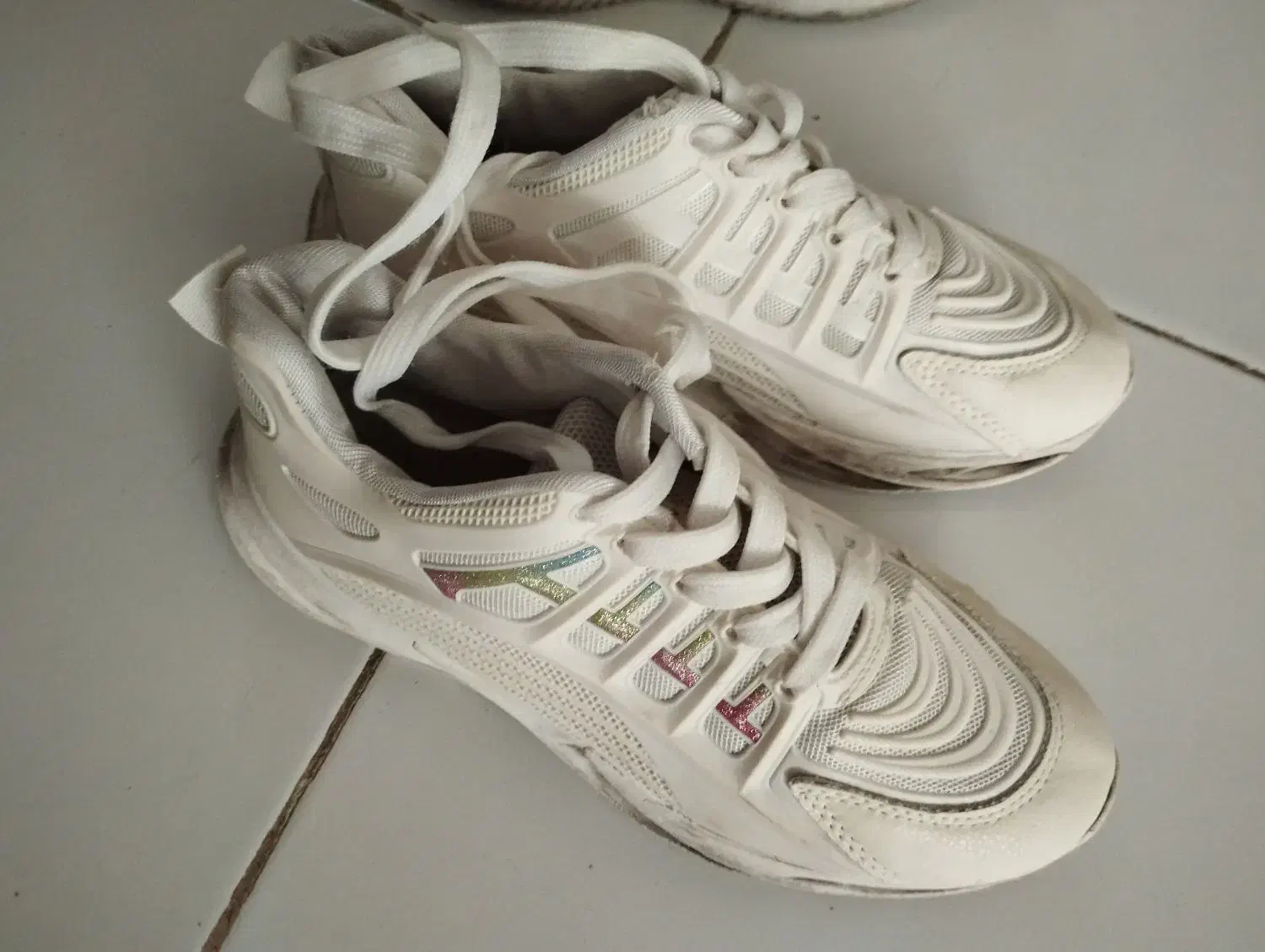 کفش اسپورت|کیف، کفش، کمربند|تهران, باغ فیض|دیوار