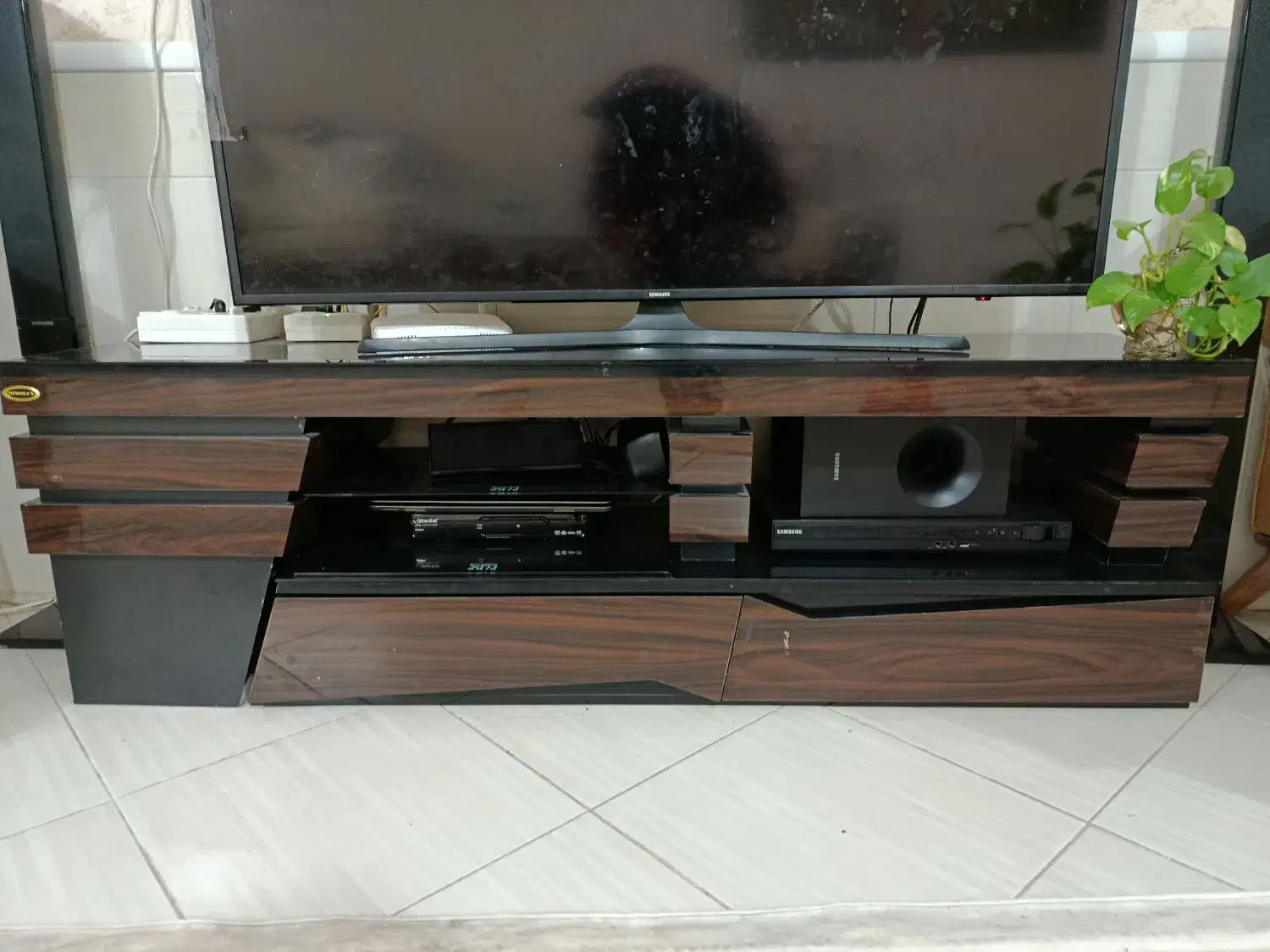 فروش فوری میز تلویزیون|میز تلویزیون|بیرجند, |دیوار