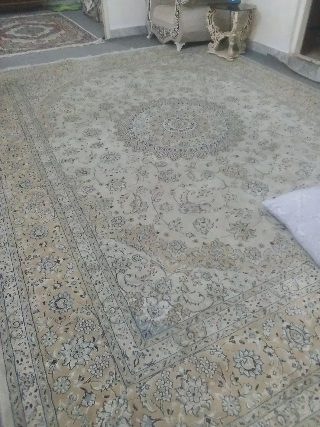 جراحی خونه|فرش|مشهد, کوشش|دیوار