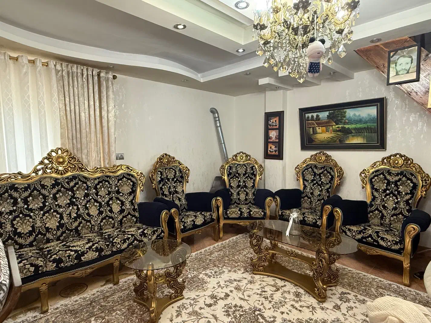 مبل سلطنتی|مبلمان خانگی و میز عسلی|رشت, نخودچر|دیوار