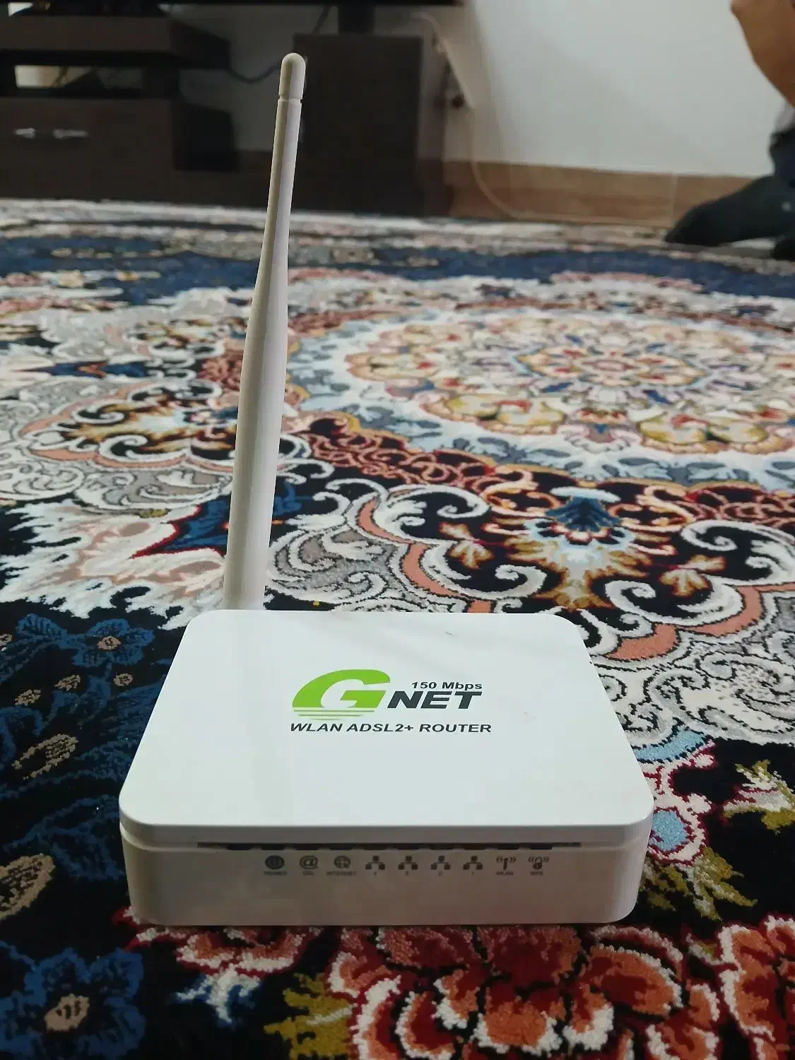 مدرن|مودم و تجهیزات شبکه|میانه, |دیوار