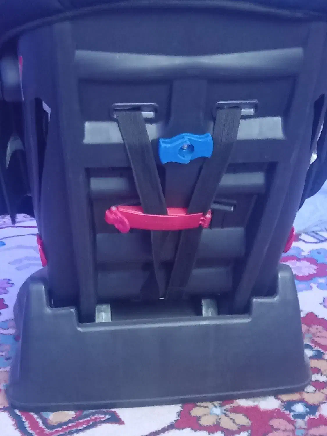 صندلی ماشین کودک|تخت و صندلی بچه|خمین, |دیوار