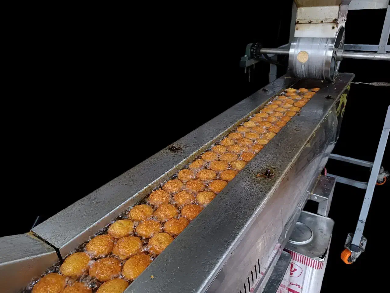 دستگاه فلافل زن 2000 هزارعددی  نو و بسیار تمیز|کافی‌شاپ و رستوران|بهارستان, |دیوار