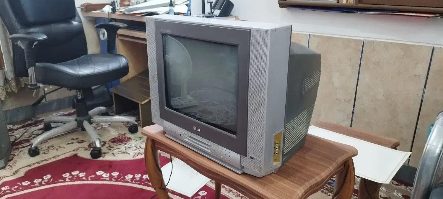 تلویزیون 21 اینچ JVC و تلویزیون 15 اینچ LG|تلویزیون و پروژکتور|شیراز, نصر|دیوار