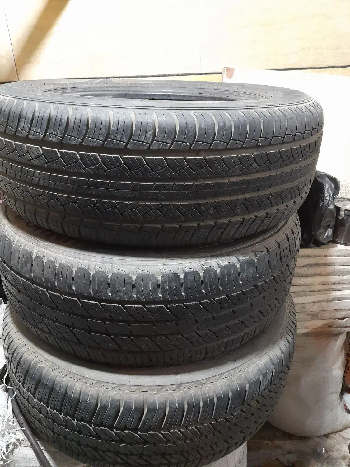 لاستیک ماشین شاسی بلد|قطعات یدکی و لوازم جانبی|اهواز, شریعتی جنوبی|دیوار