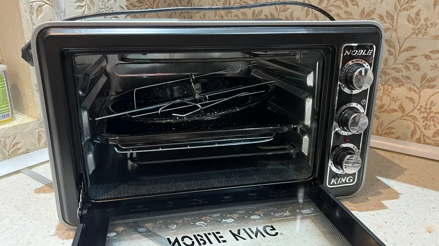 یک دستگاه توستر مارک نوبل کینگ چند کاره|اجاق گاز و لوازم برقی پخت‌وپز|اسلام‌شهر, شهرک قائمیه|دیوار