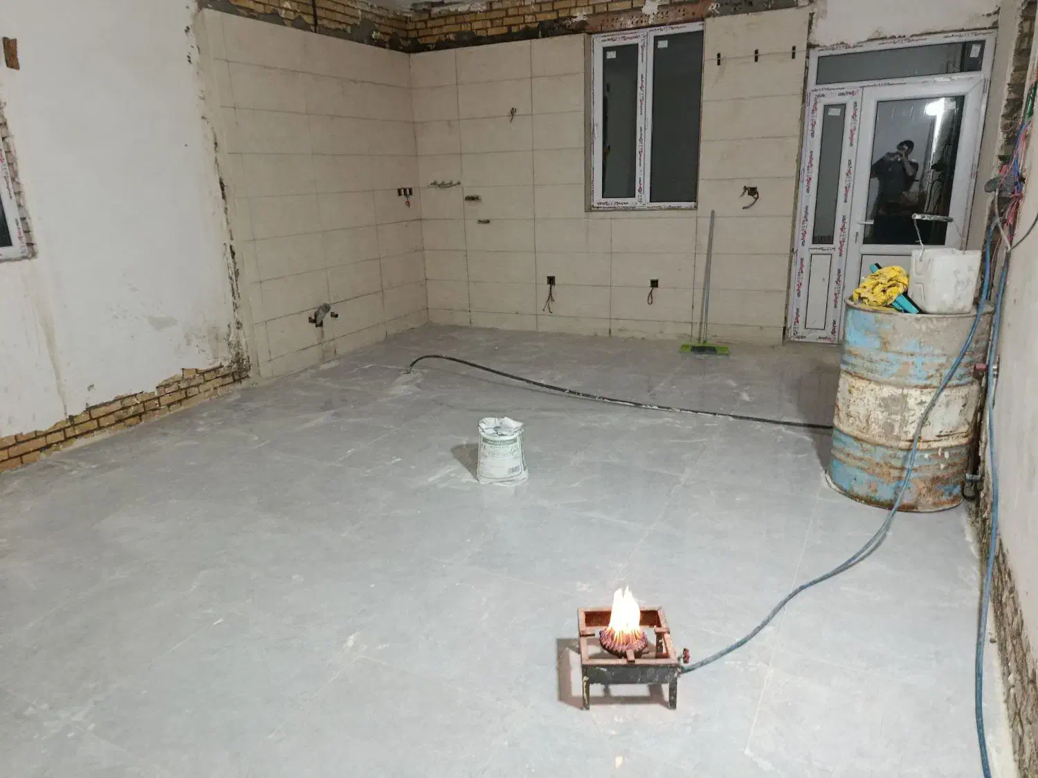 اوستا کاشی و سرامیک کار|خدمات پیشه و مهارت|سبزوار, قصبه شرقی|دیوار