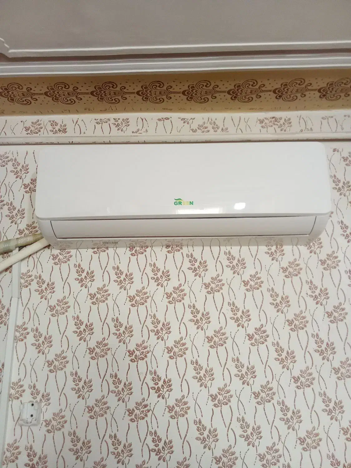 نصب در ساختمان تست در مقابل مشتری|کولر گازی و فن‌کوئل|اقبالیه, |دیوار